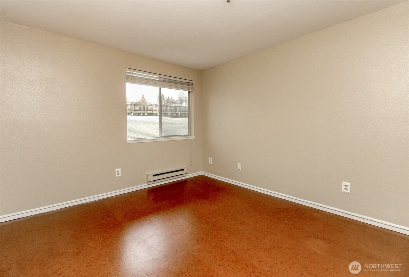 28606 16th Avenue S #303, Federal Way, WA 98003-3636