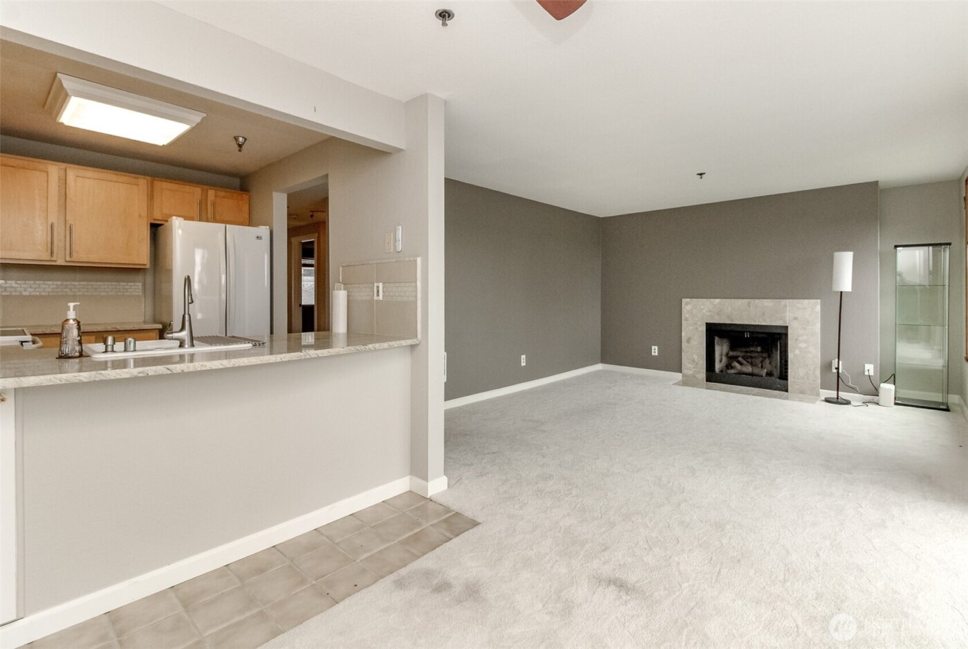 28606 16th Avenue S #303, Federal Way, WA 98003-3636