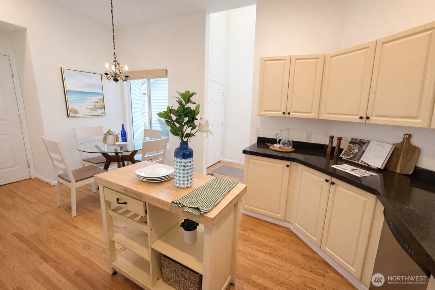 5118 S 234 , Kent, WA 98032