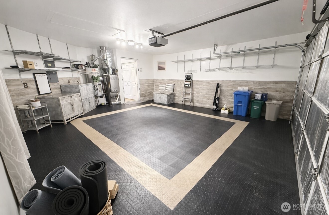 5118 S 234 , Kent, WA 98032