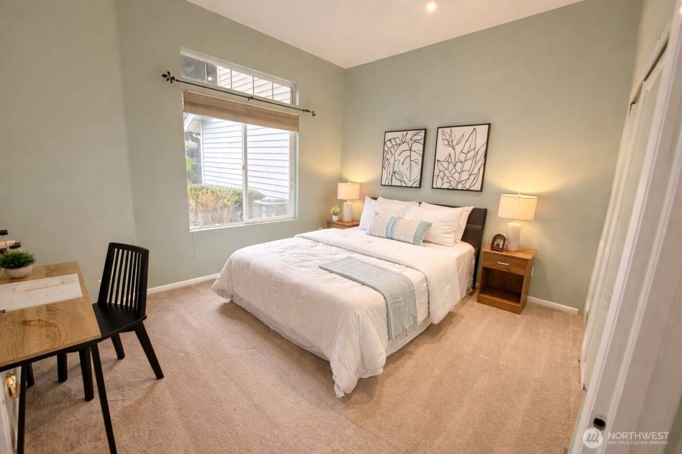 5118 S 234 , Kent, WA 98032