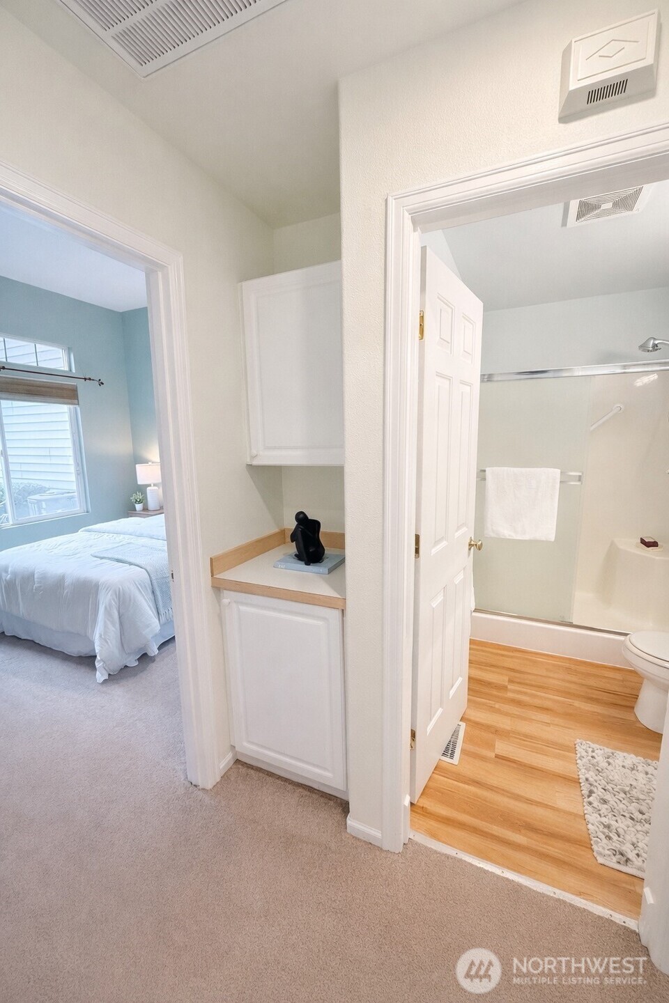 5118 S 234 , Kent, WA 98032