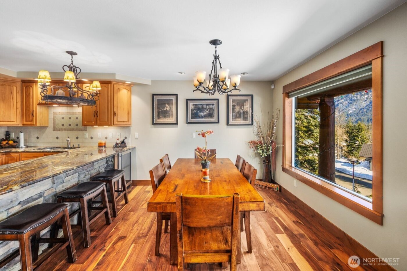 1310 Snoqualmie Drive , Snoqualmie Pass, WA 98068