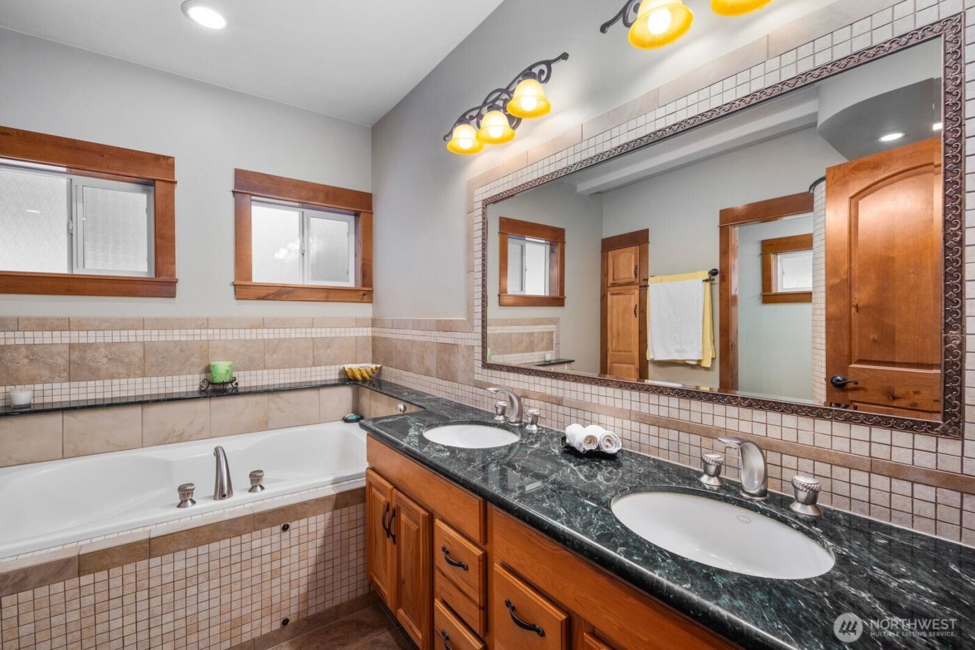 1310 Snoqualmie Drive , Snoqualmie Pass, WA 98068
