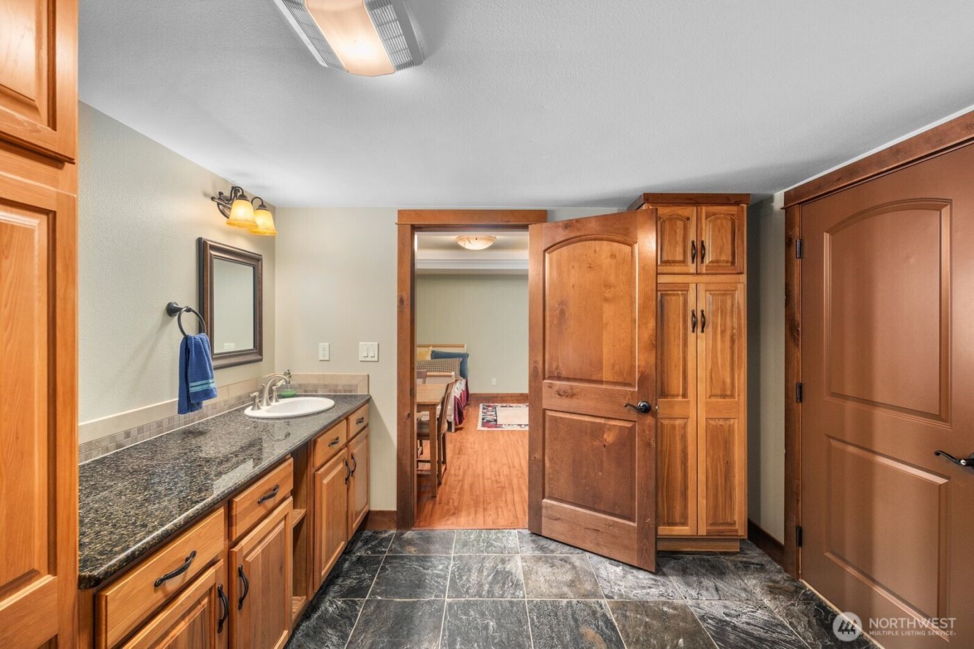 1310 Snoqualmie Drive , Snoqualmie Pass, WA 98068