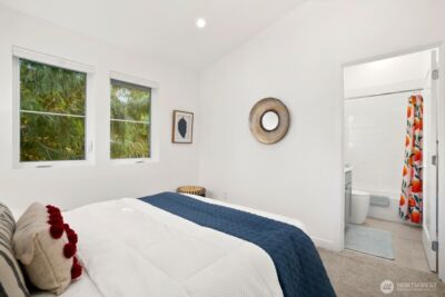 10421 41st Avenue SW #B, Seattle, WA 98146 - Photo 14