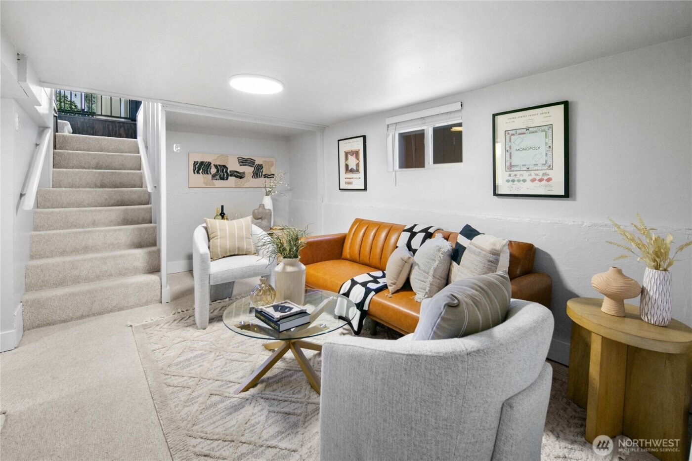 1516 S Bennett Street , Seattle, WA 98108