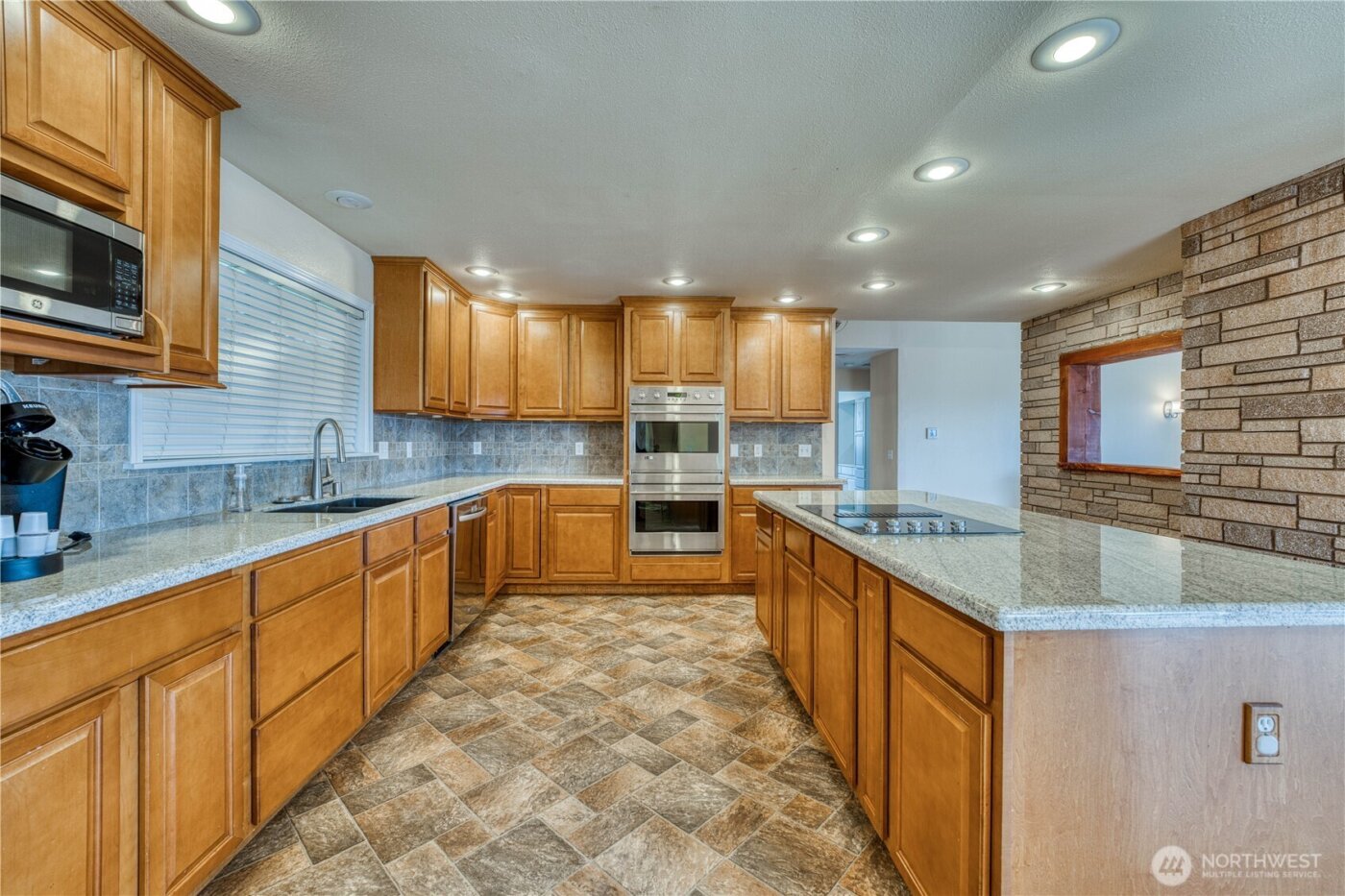 19656 Patriot Lane NW, Poulsbo, WA 98370