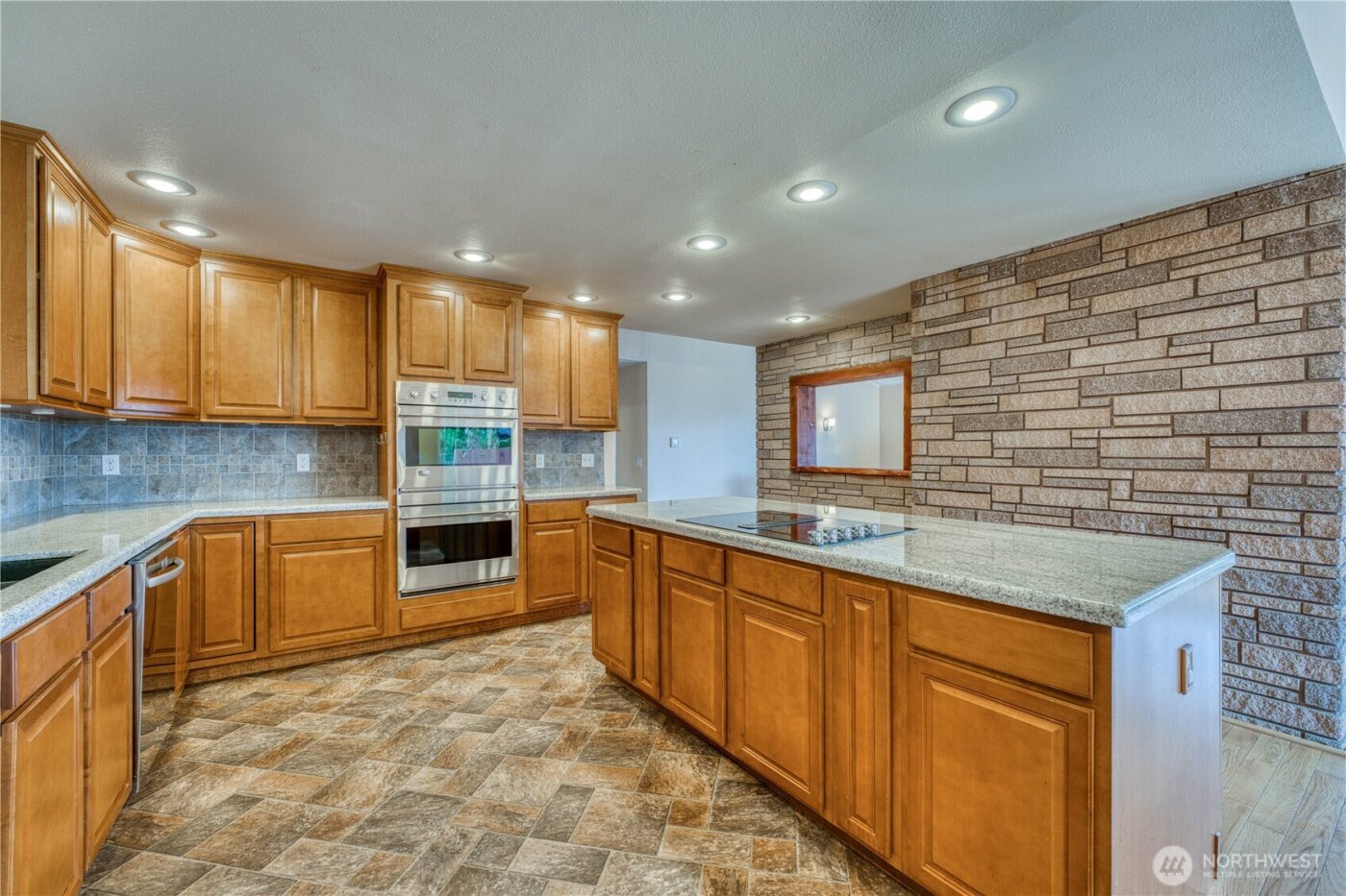 19656 Patriot Lane NW, Poulsbo, WA 98370