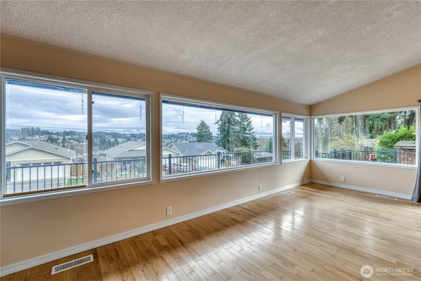 19656 Patriot Lane NW, Poulsbo, WA 98370