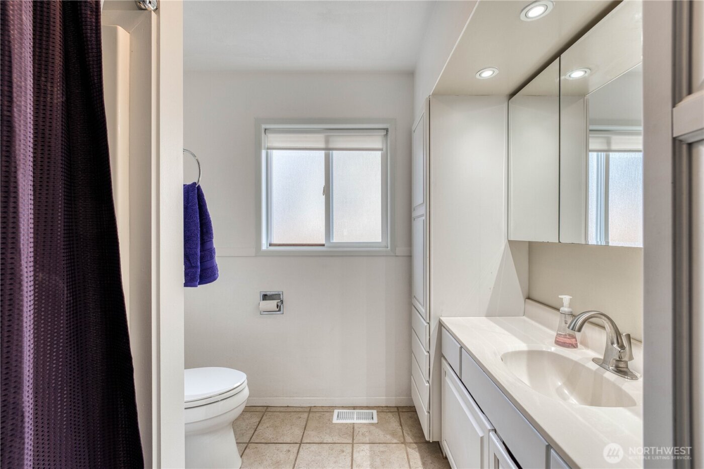 19656 Patriot Lane NW, Poulsbo, WA 98370