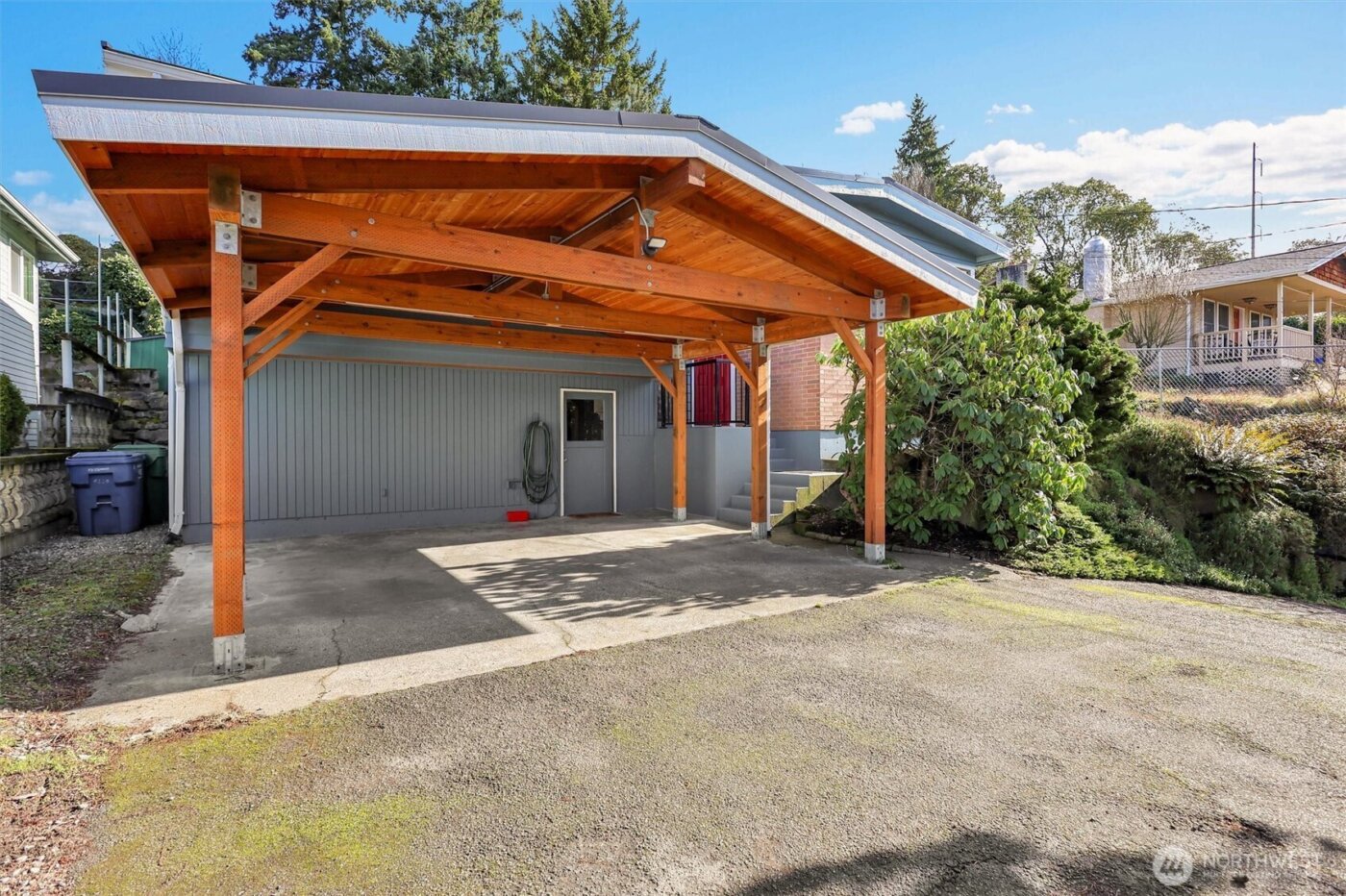 9220 10th Avenue SW, Seattle, WA 98106