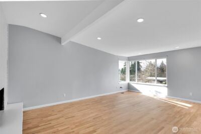 9220 10th Avenue SW, Seattle, WA 98106 - Photo 5