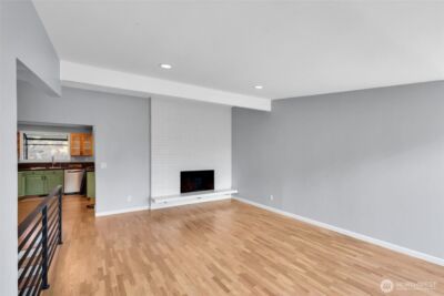 9220 10th Avenue SW, Seattle, WA 98106 - Photo 8