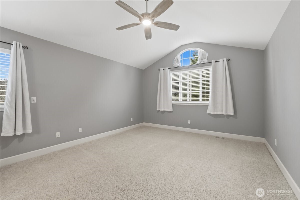 23107 96 Place S, Kent, WA 98031