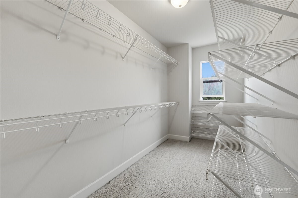 23107 96 Place S, Kent, WA 98031