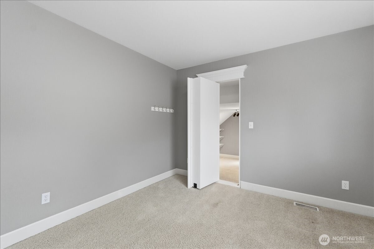 23107 96 Place S, Kent, WA 98031