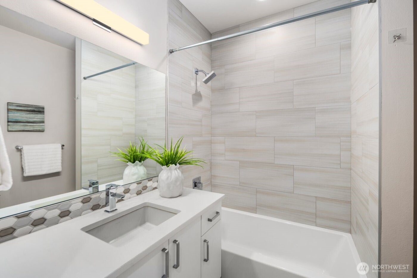 8042 B 35th Avenue NE, Seattle, WA 98115