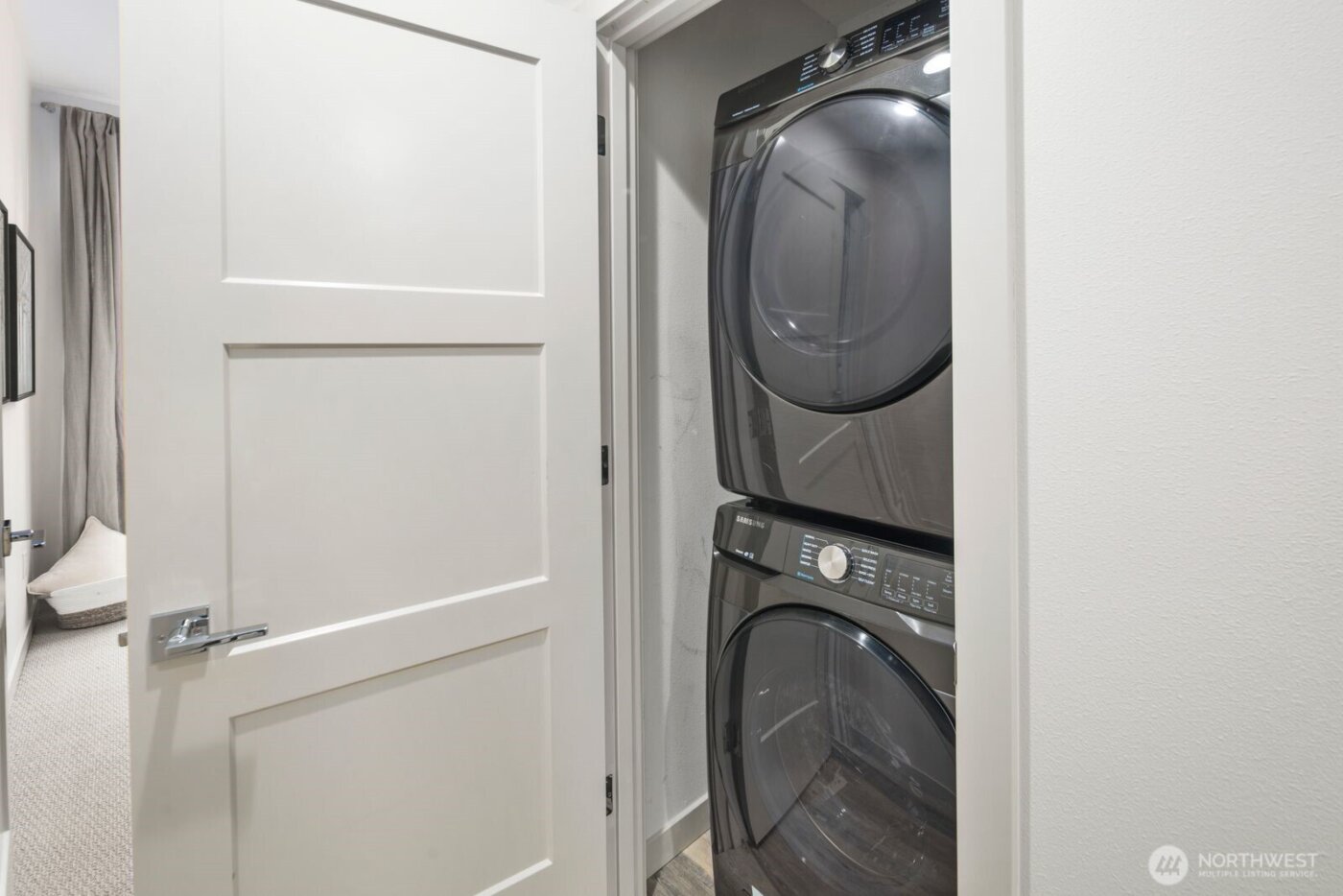 8042 B 35th Avenue NE, Seattle, WA 98115