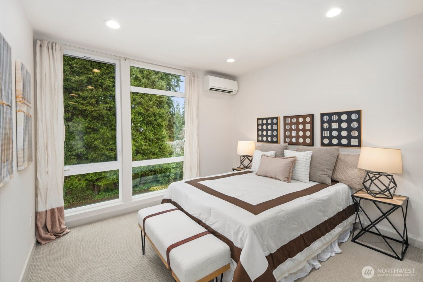 8042 B 35th Avenue NE, Seattle, WA 98115