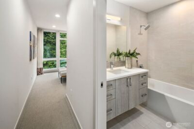 8042 B 35th Avenue NE, Seattle, WA 98115 - Photo 22