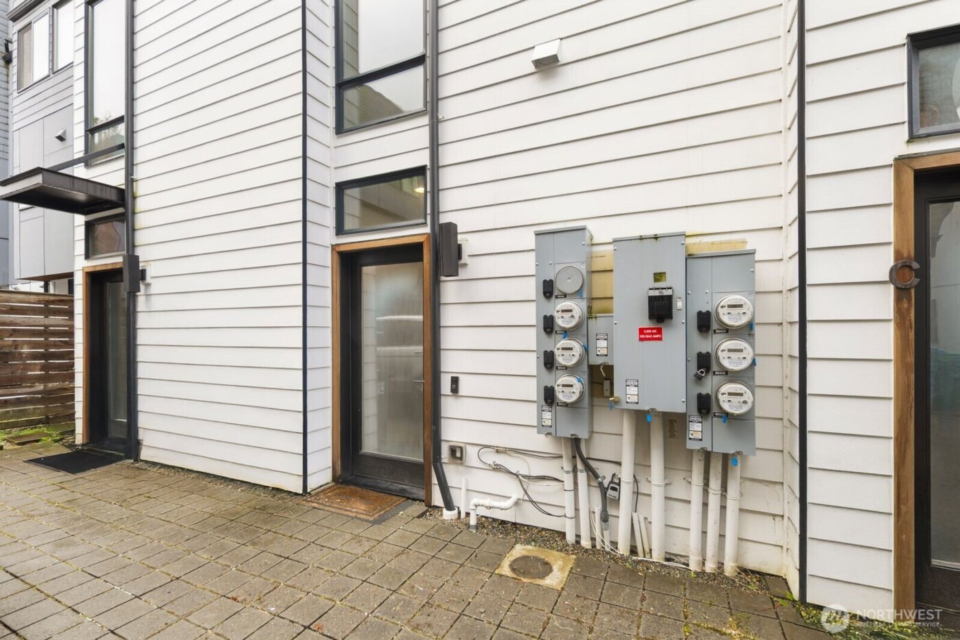 8042 B 35th Avenue NE, Seattle, WA 98115