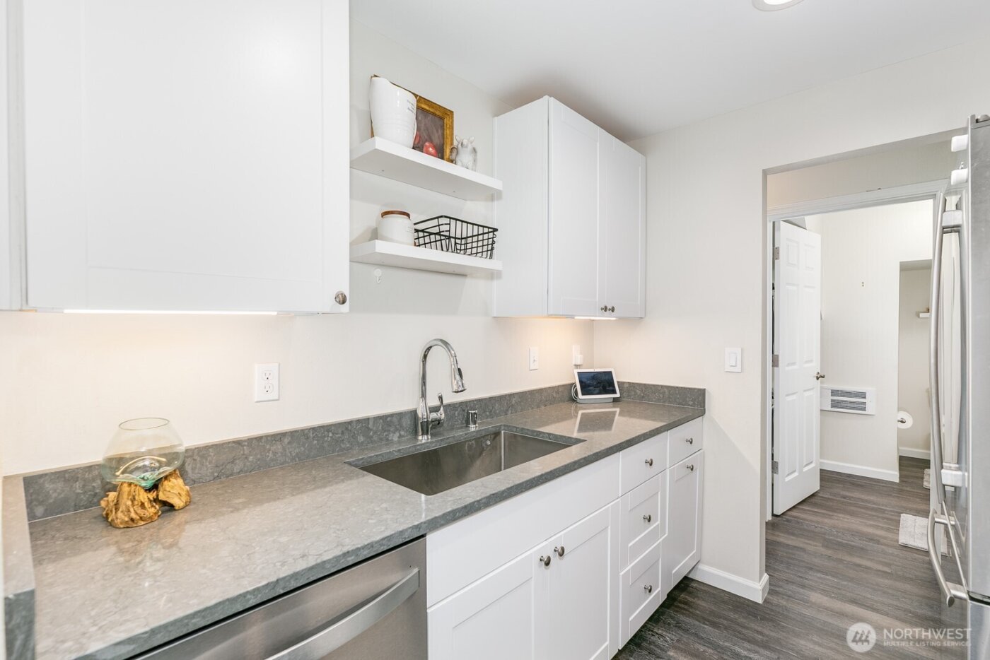 7821 196th Street SW #B, Edmonds, WA 98026