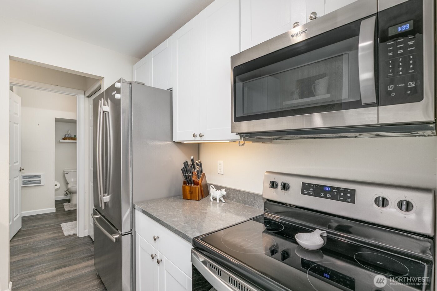 7821 196th Street SW #B, Edmonds, WA 98026