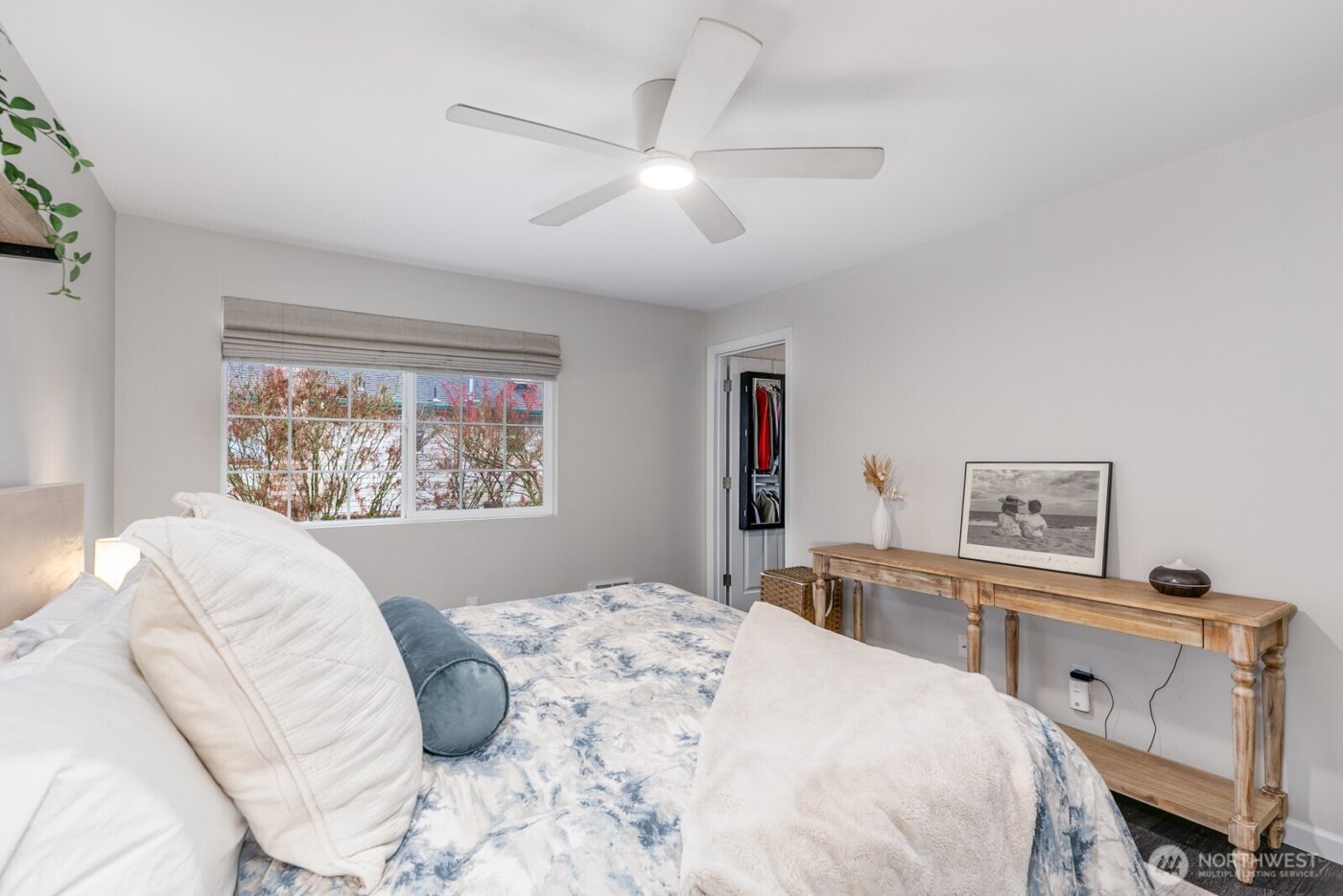 7821 196th Street SW #B, Edmonds, WA 98026