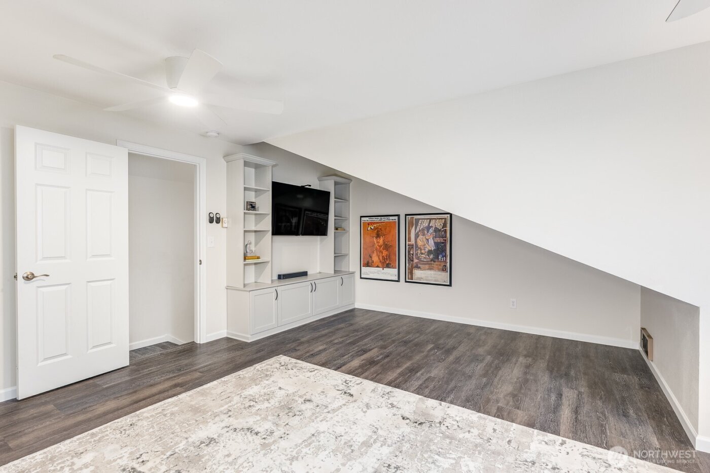 7821 196th Street SW #B, Edmonds, WA 98026