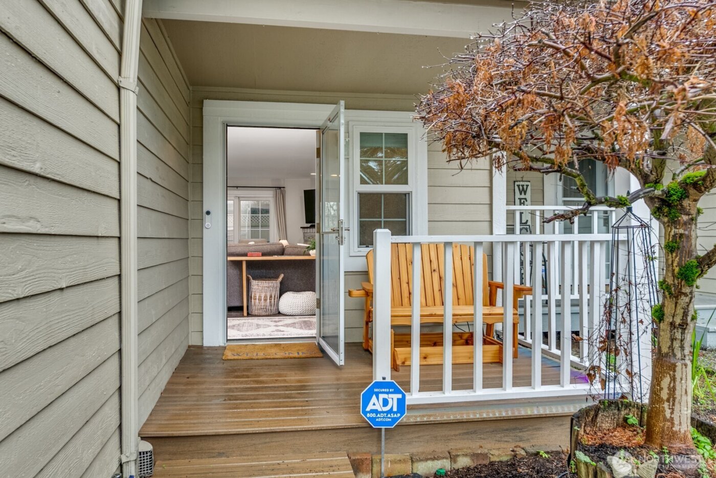 7821 196th Street SW #B, Edmonds, WA 98026