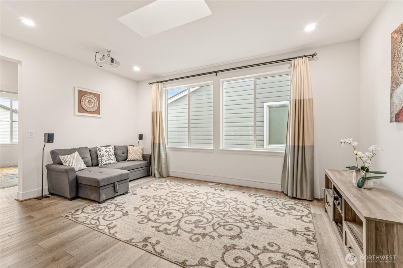 1760 246th Place NE, Sammamish, WA 98074