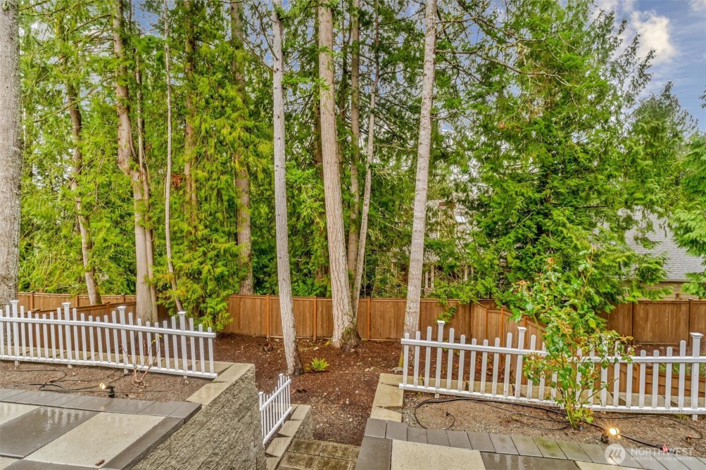 1760 246th Place NE, Sammamish, WA 98074