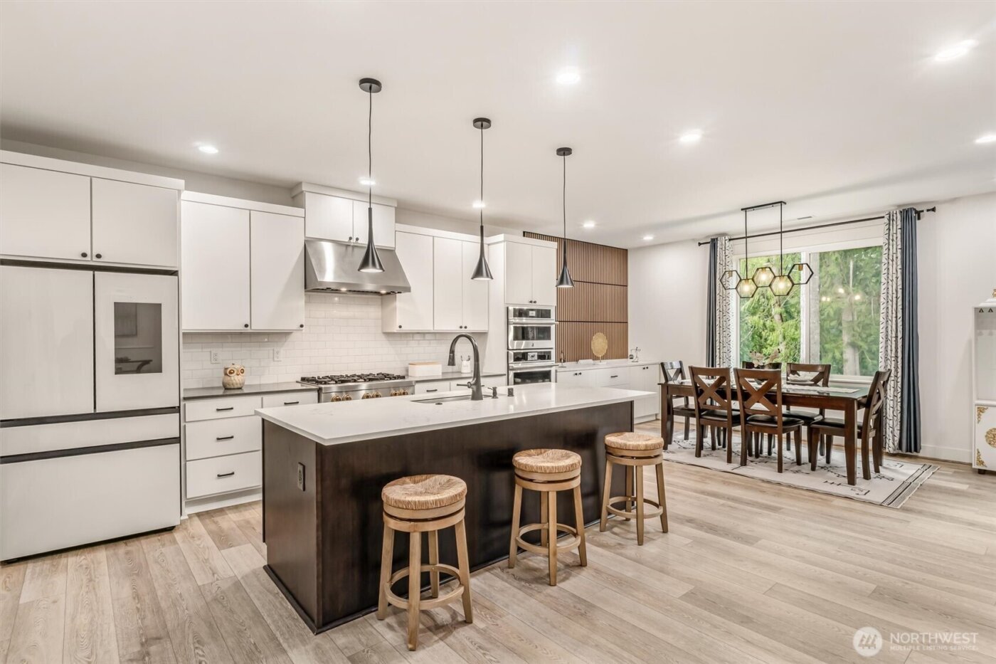 1760 246th Place NE, Sammamish, WA 98074