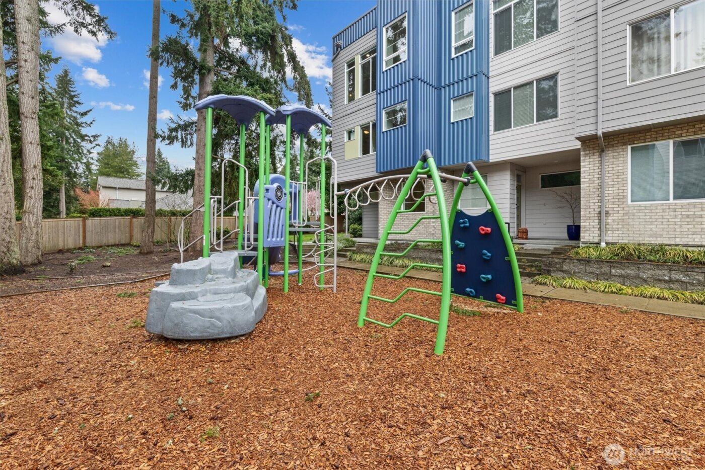 7629 NE 122nd Court #1, Kirkland, WA 98034