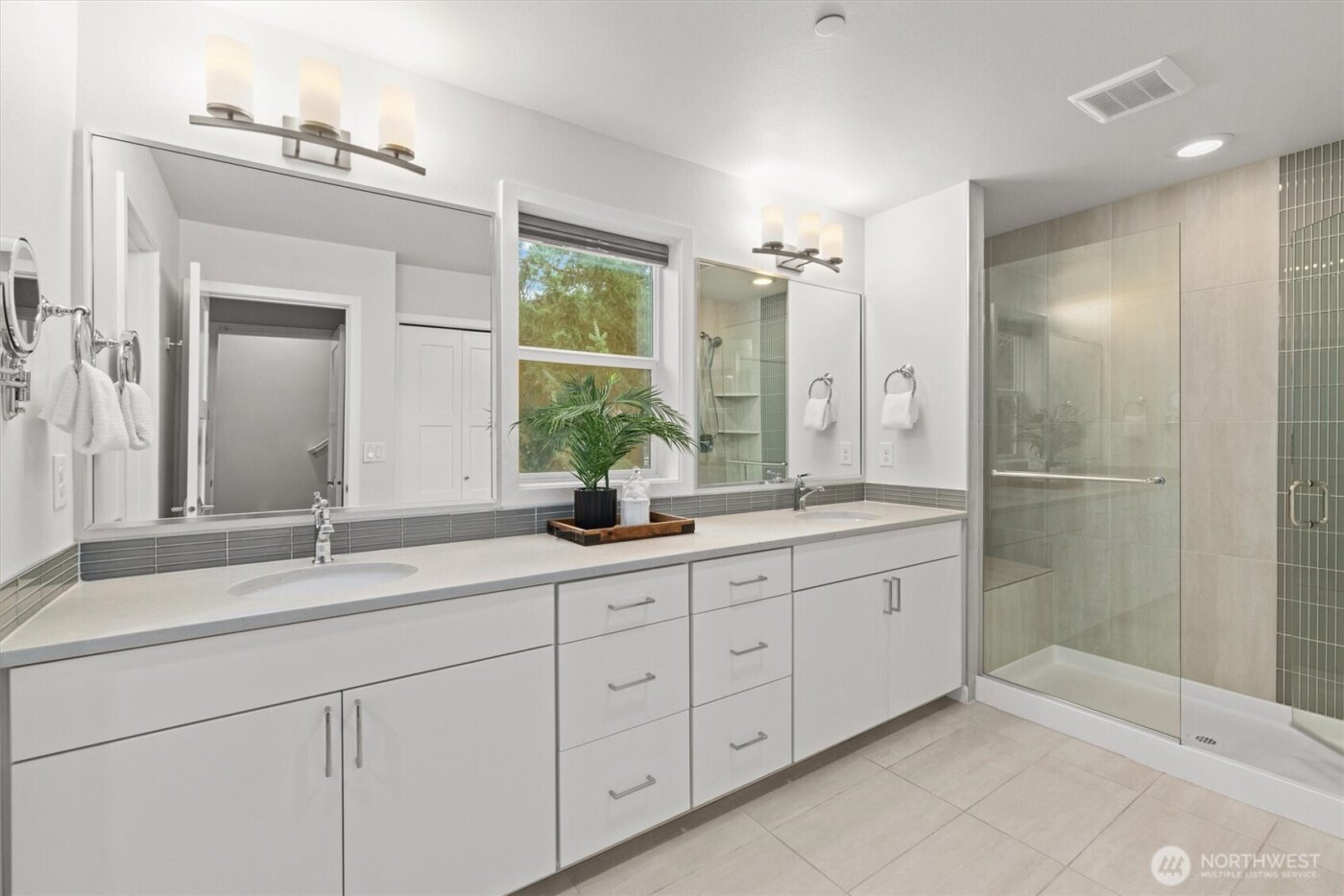 7629 NE 122nd Court #1, Kirkland, WA 98034