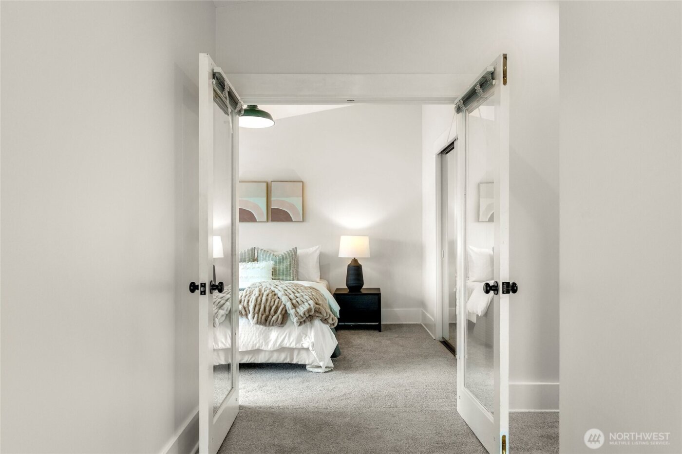 1617 33rd Avenue , Seattle, WA 98122