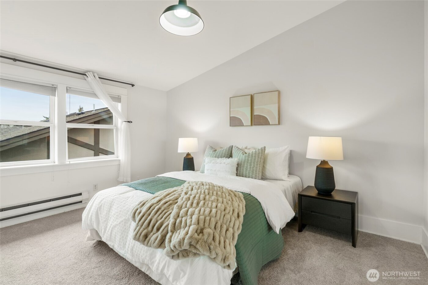 1617 33rd Avenue , Seattle, WA 98122