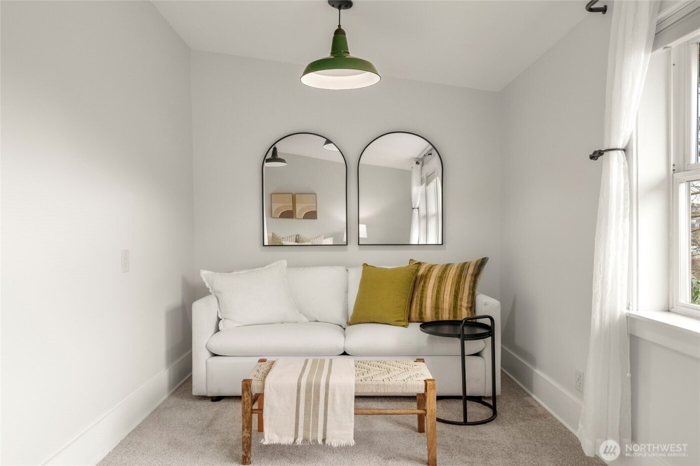 1617 33rd Avenue , Seattle, WA 98122