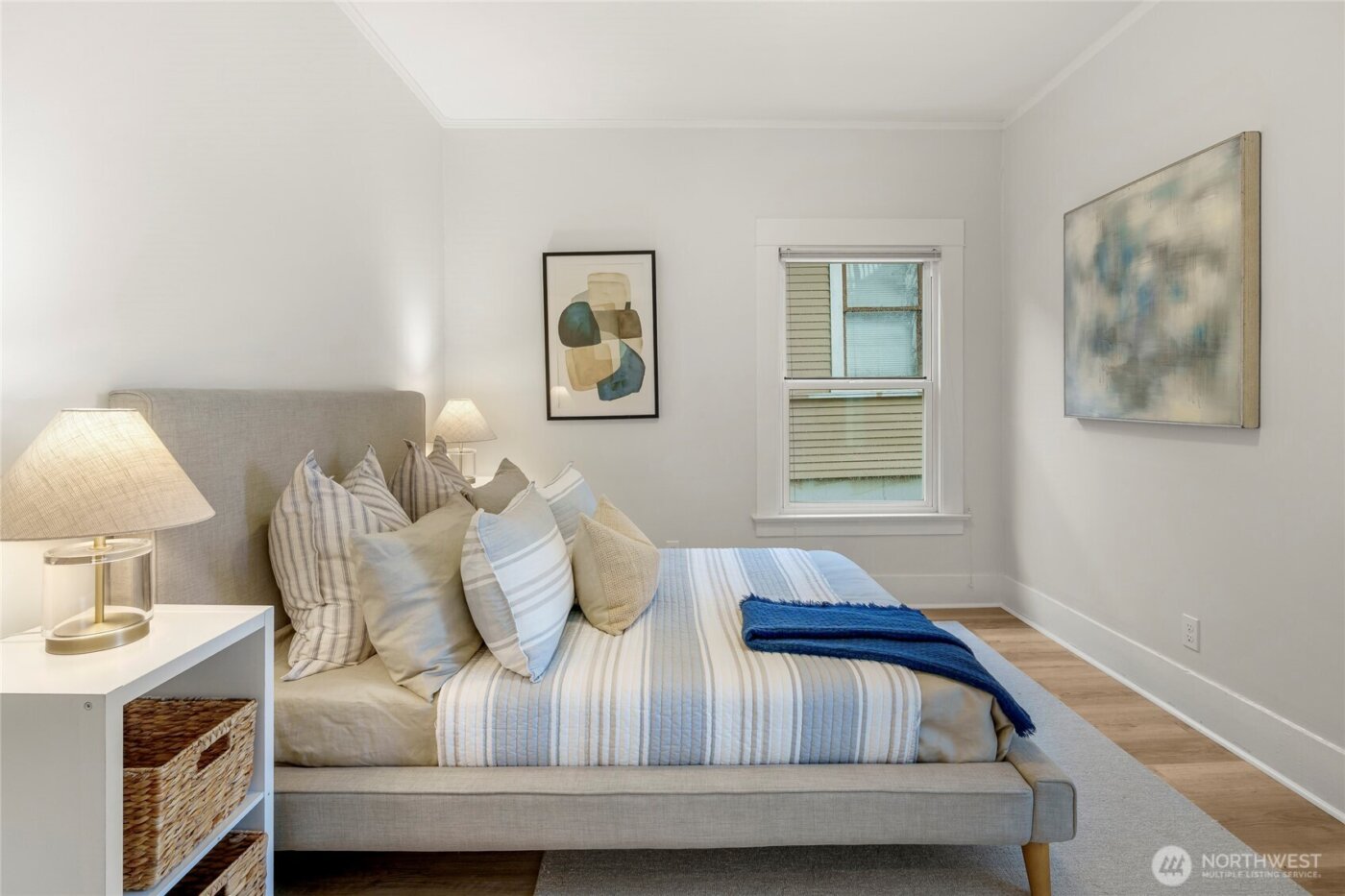 1617 33rd Avenue , Seattle, WA 98122