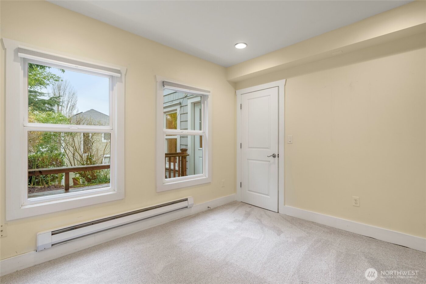 1617 33rd Avenue , Seattle, WA 98122