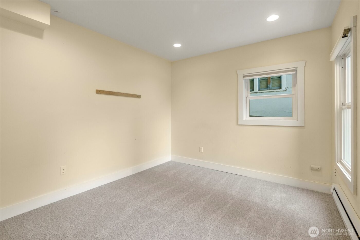 1617 33rd Avenue , Seattle, WA 98122