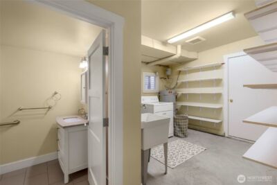 1617 33rd Avenue , Seattle, WA 98122 - Photo 32