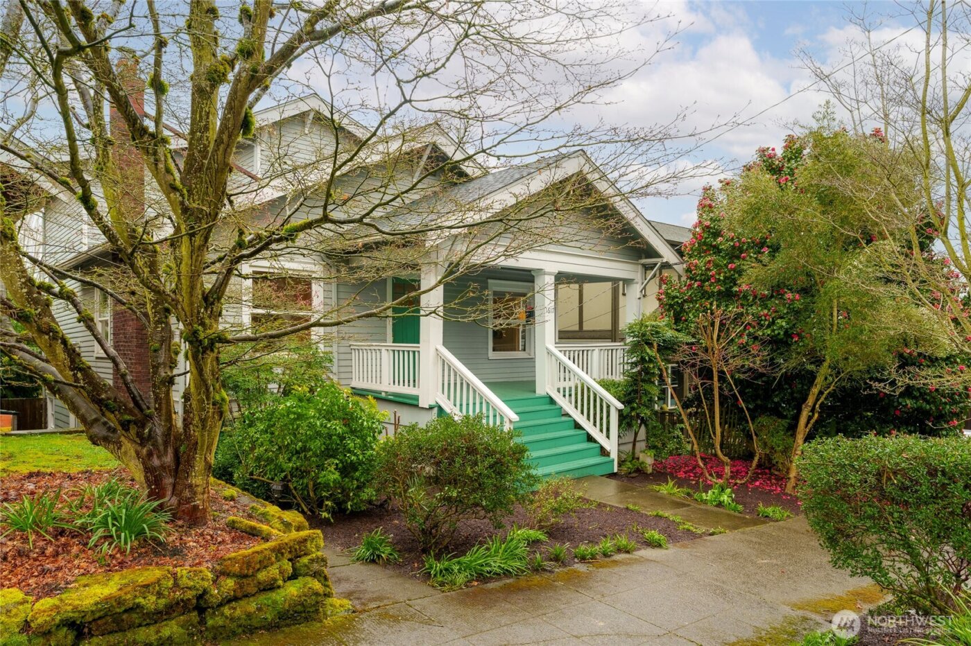 1617 33rd Avenue , Seattle, WA 98122