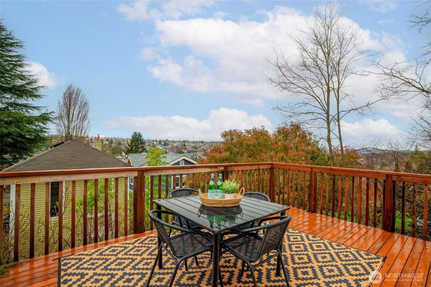 1617 33rd Avenue , Seattle, WA 98122