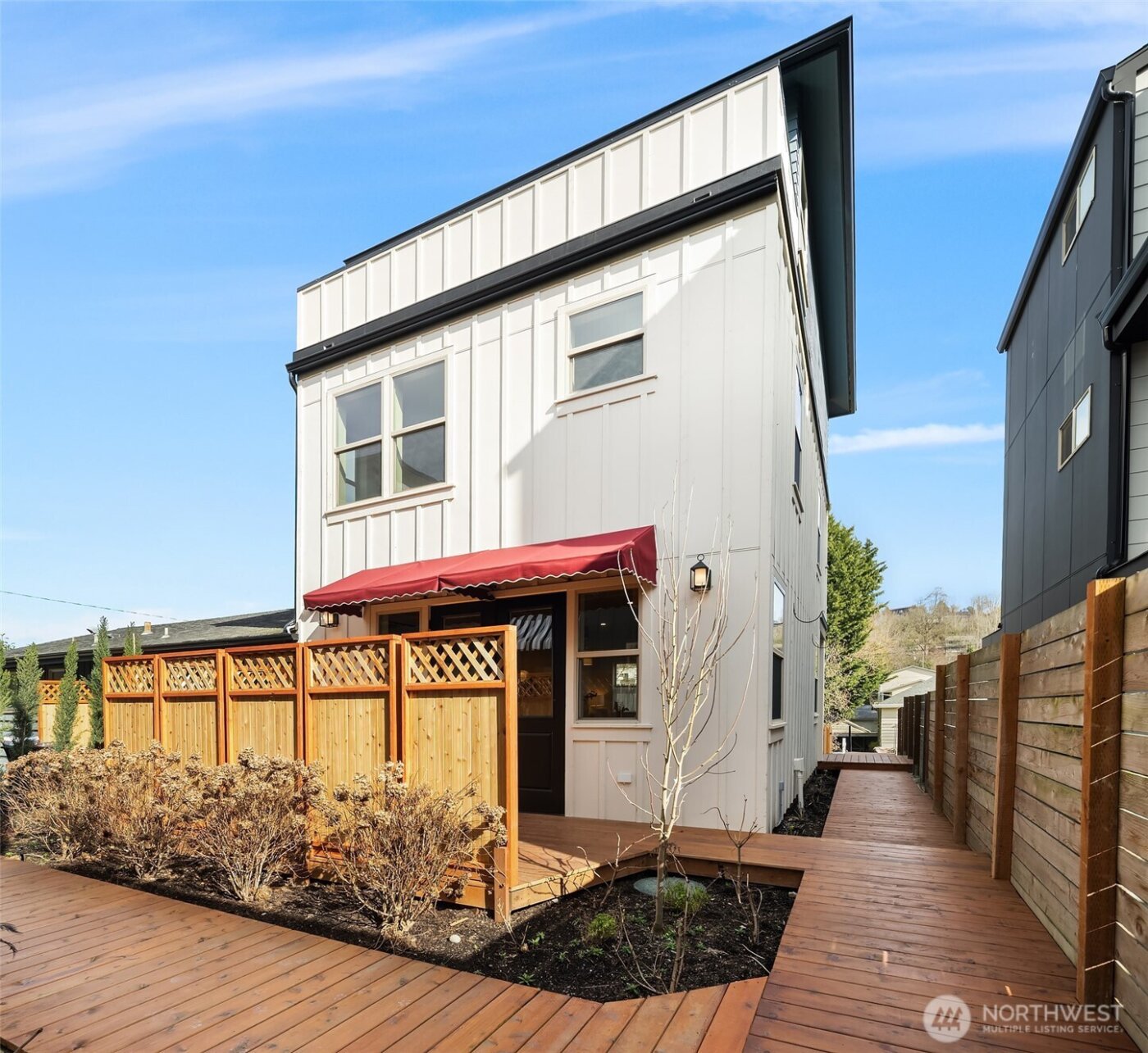 5037 25th Avenue SW, Seattle, WA 98106