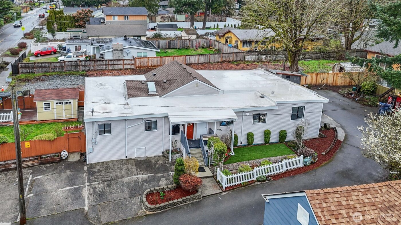 13324 30th Avenue NE, Seattle, WA 98125