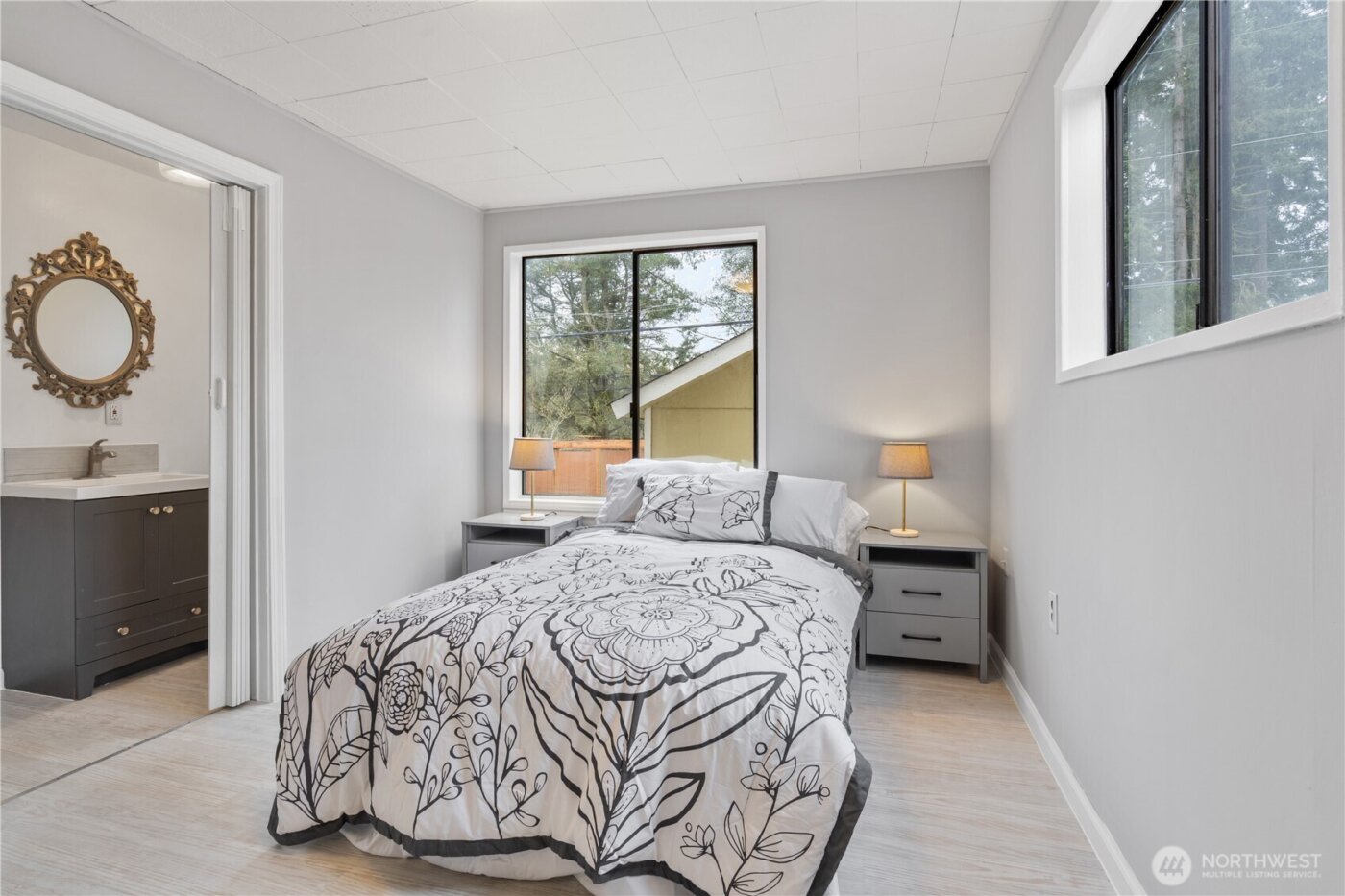 13324 30th Avenue NE, Seattle, WA 98125