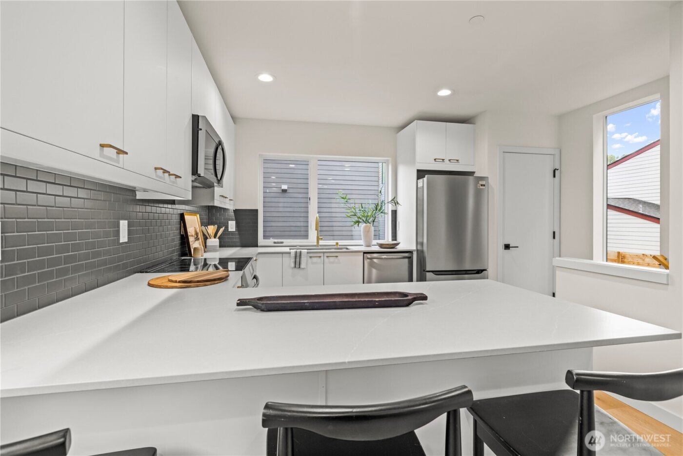 4107 25th Avenue SW, Seattle, WA 98106