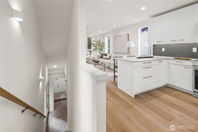 4107 25th Avenue SW, Seattle, WA 98106 - Photo 8